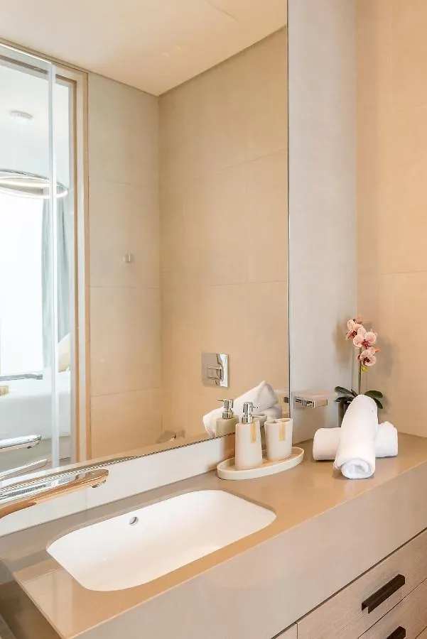 دبي Address Beach Residences 5*,